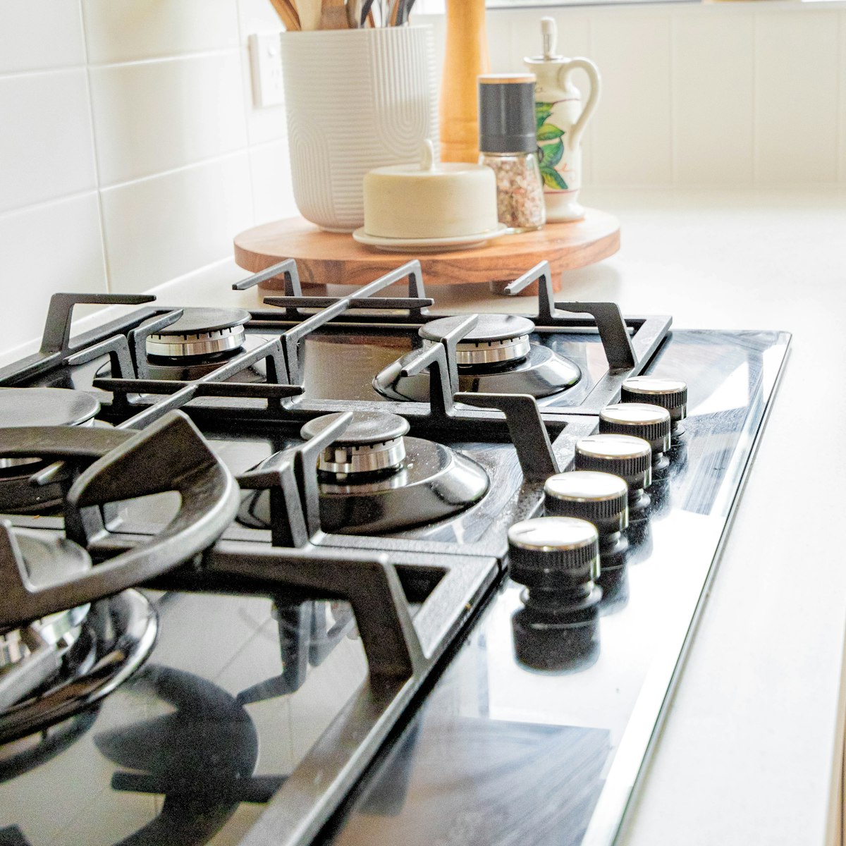 Four-burner gas hob