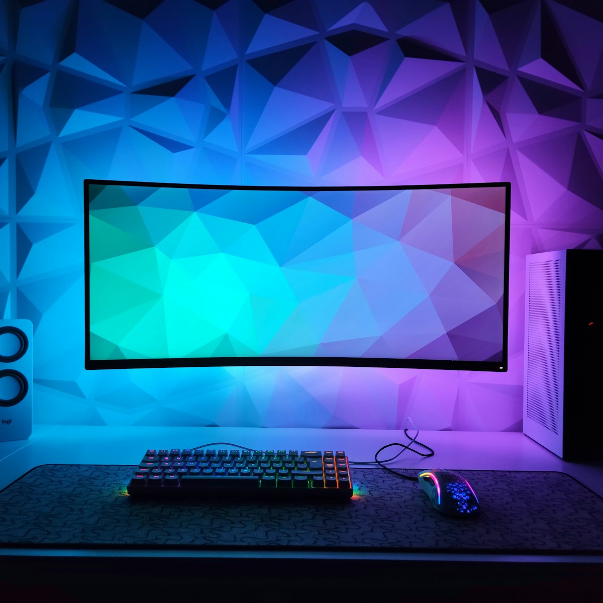 27-inch curved gaming monitor