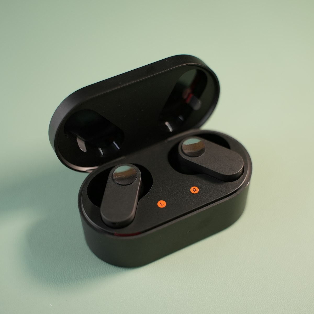 True wireless earbuds