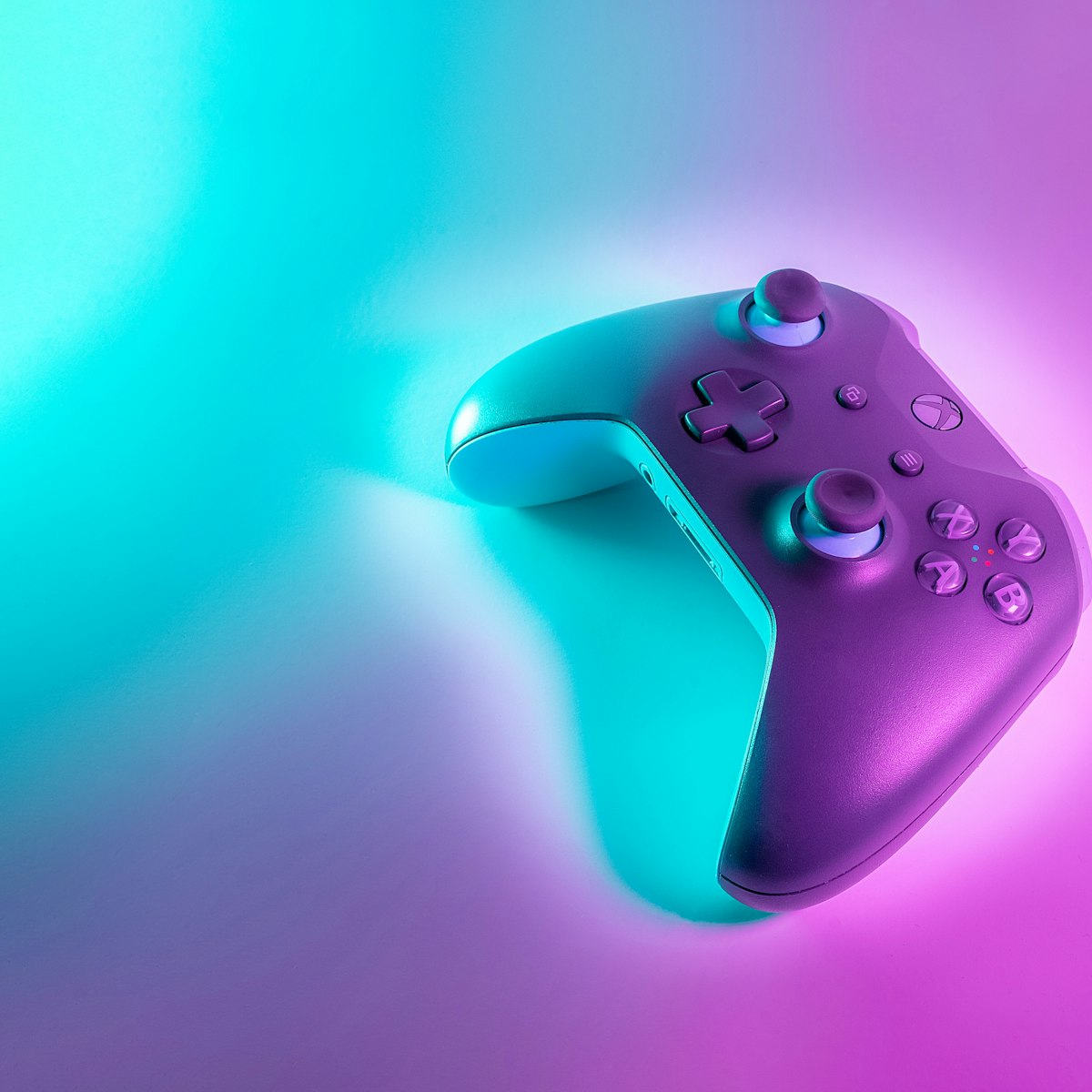 Wireless game controller