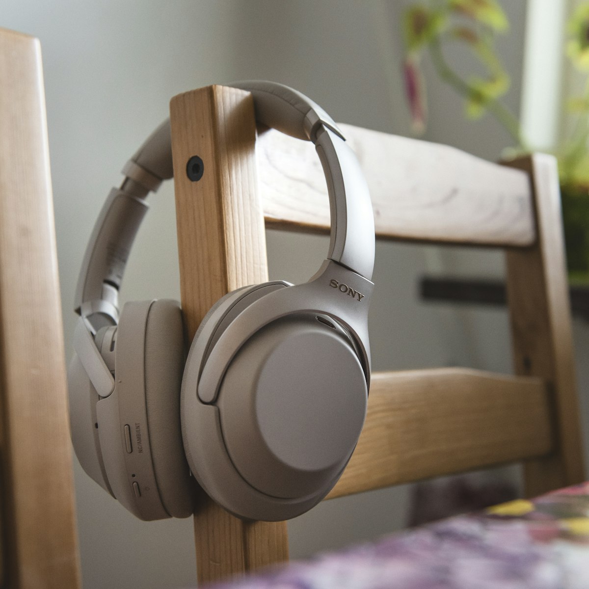 Wireless over-ear headphones