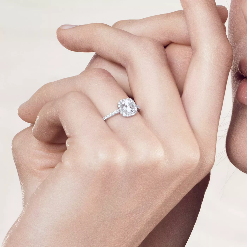 18ct Gold Halo Ring