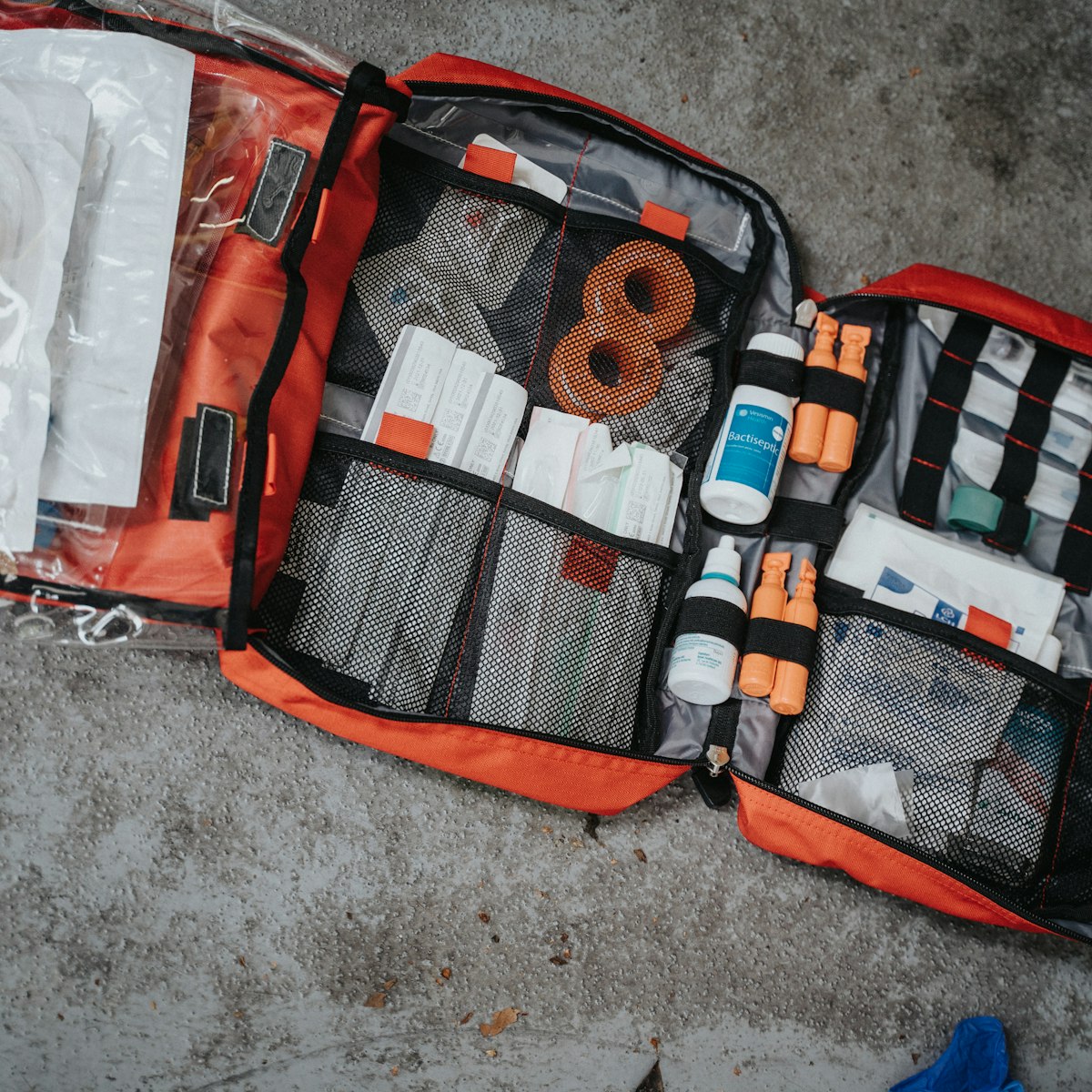 Home first aid kit photo 3