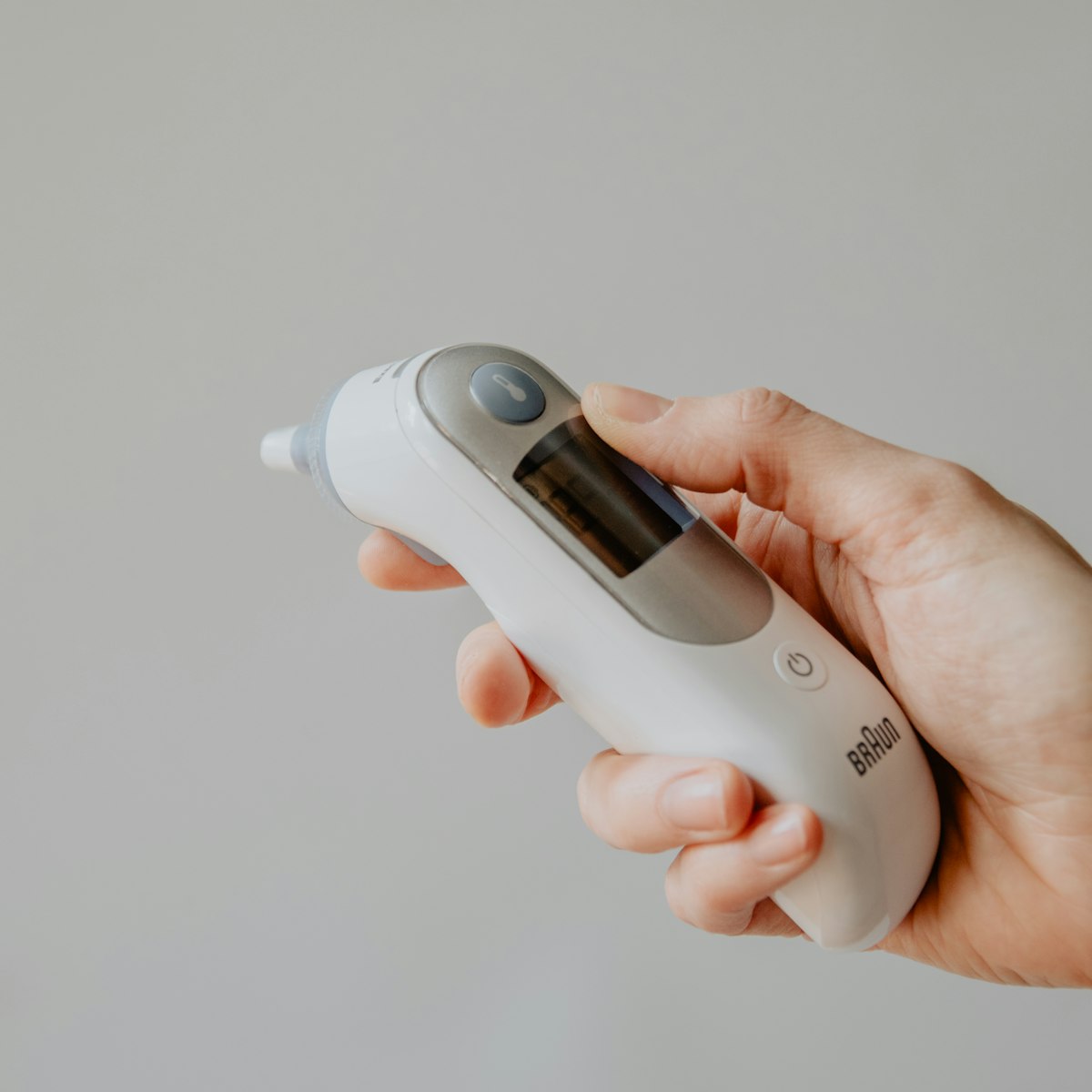 Infrared ear thermometer