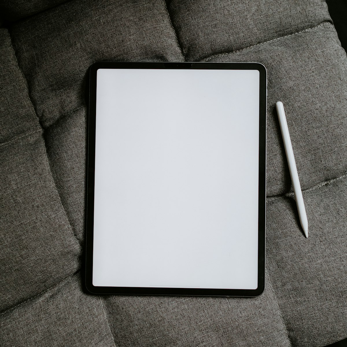 Tablet with 11-inch display and pen
